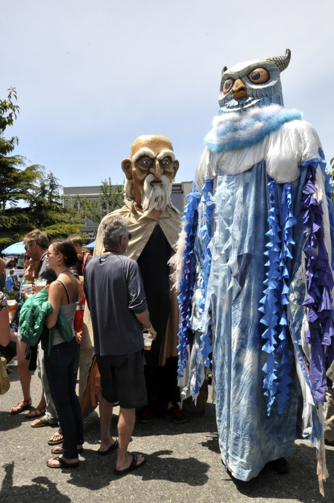 Jose Quezada - for the Times-Standard The 24h annual Oyster Festival was the scene for thousands of bivalve marine hard-shell mollusk lovers attending the festival Saturday at the Arcata Plaza under crisp blue skies.